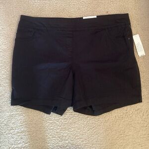 Westbound woman mid rise pull on shorts 16W new with tags